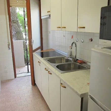 Amazing With Seaview Terrace 아파트 Grado-Pineta